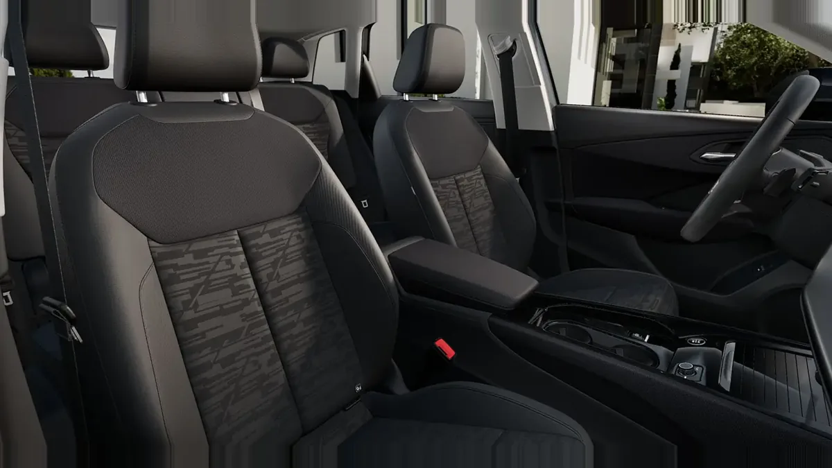 Audi Q3 Advanced TFSI 110kW S Tronic en renting en Barcelona — vista 7
