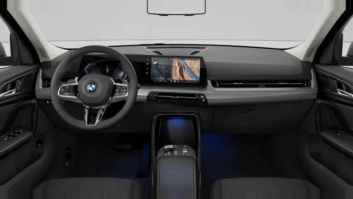 BMW X2 sDrive 20iA 170CV en renting en Barcelona — Delantera