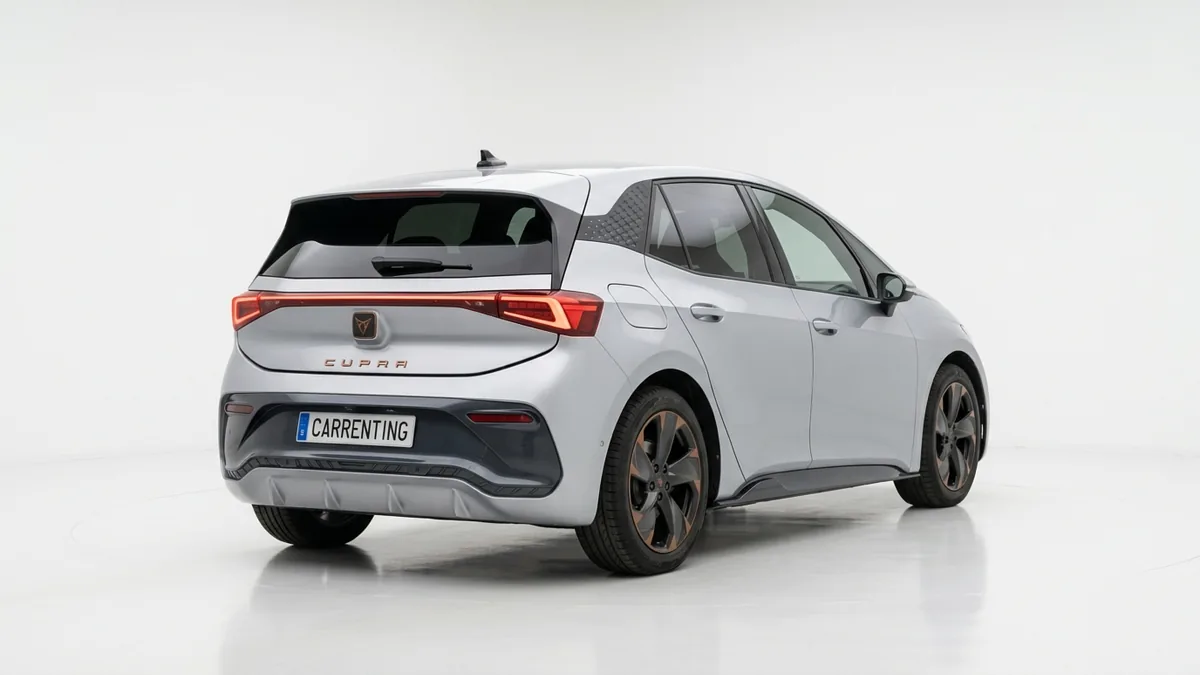 CUPRA Born e-Boost Pack Advanced Plus en renting en Barcelona — Lateral