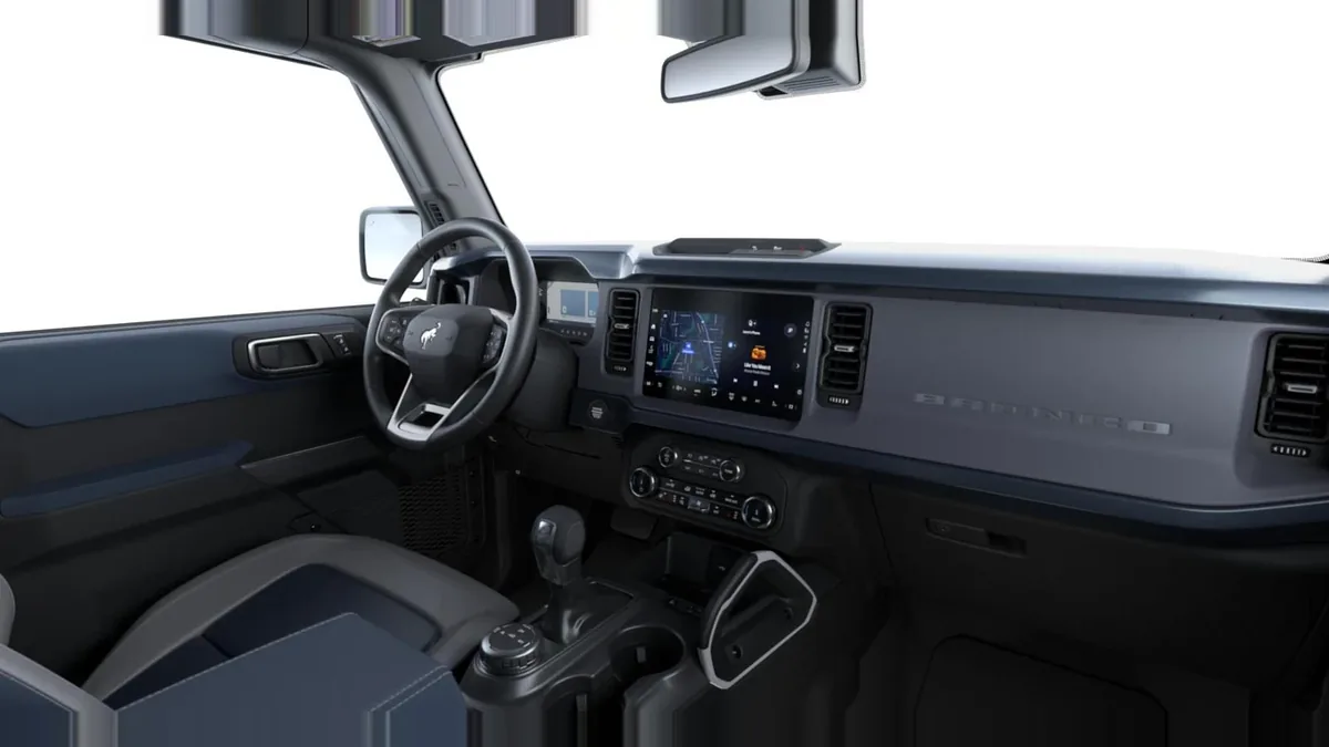 Ford Bronco Outer Banks 2.7 Ecoboost 335CV Automático 4x4 en renting en Barcelona — Interior