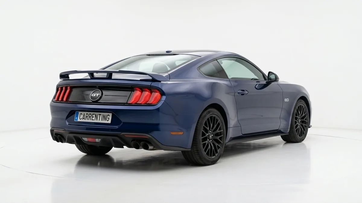 Ford Mustang 5.0 Ti-VCT V8 Mustang Dark House AT en renting en Barcelona — Trasera