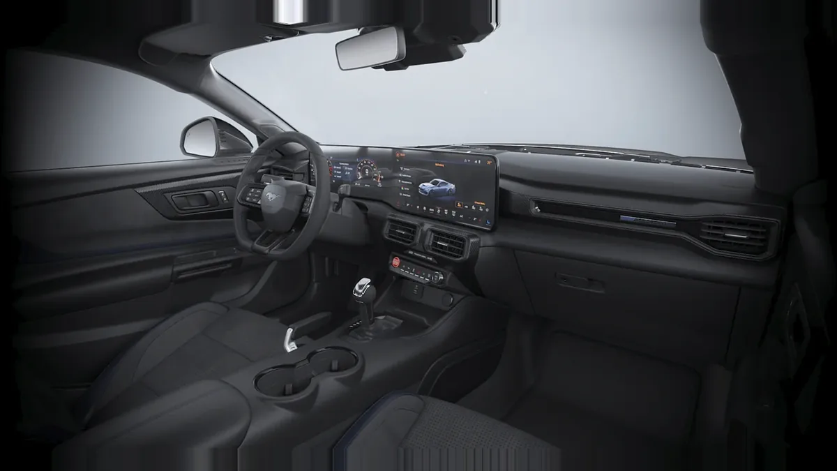 Ford Mustang 5.0 Ti-VCT V8 Mustang Dark House AT en renting en Barcelona — Interior