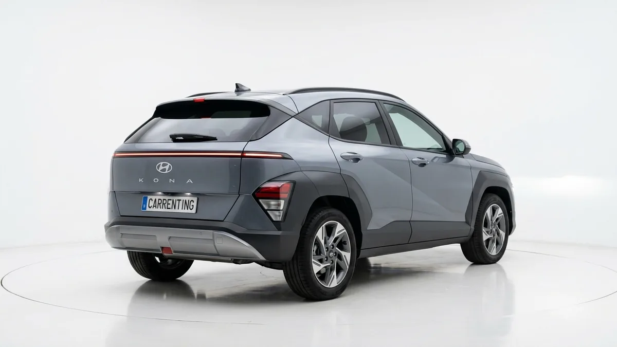 Hyundai Kona HEV 1.6GDI 138CV DT Maxx GA en renting en Barcelona — Trasera