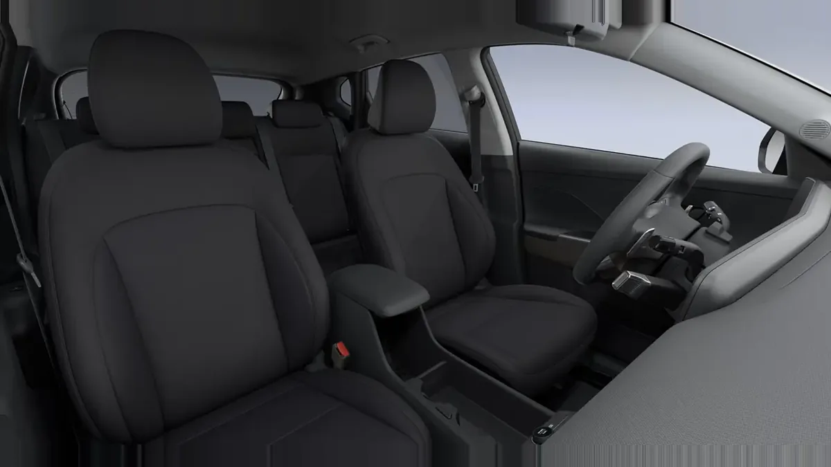 Hyundai Kona HEV 1.6GDI 138CV DT Maxx GA en renting en Barcelona — Interior