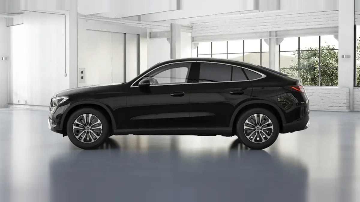 Mercedes-Benz GLC Coupé 220D 4MATIC en renting en Barcelona — Trasera