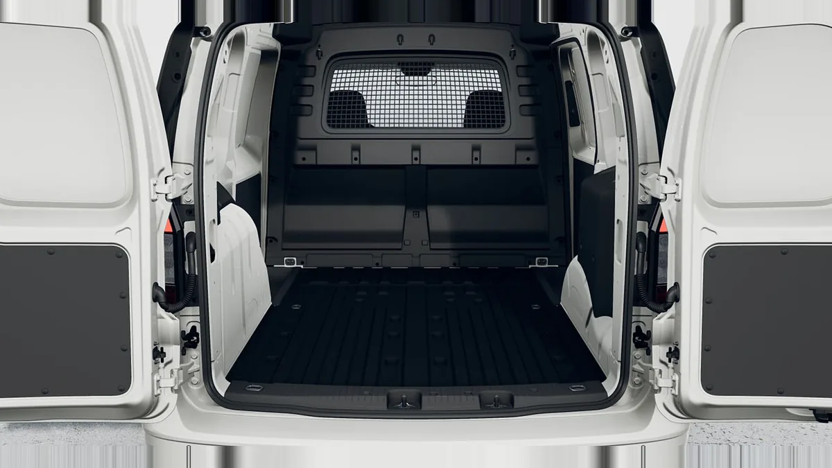 Volkswagen Caddy Cargo PHEV 1.5 TSI eHybrid en renting en Barcelona — Interior