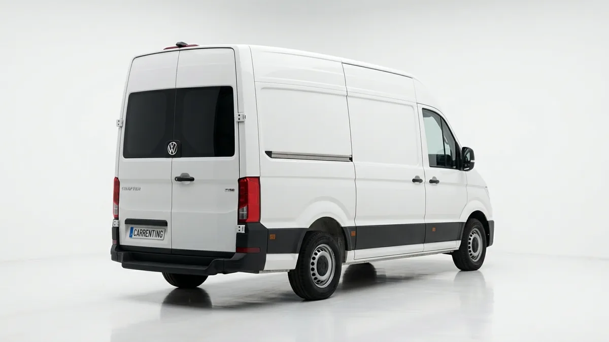 Volkswagen Crafter 35 Furgón BL TA L4H3 2.0 TDI 103kW (140CV) - ISOTERMO en renting en Barcelona — Delantera